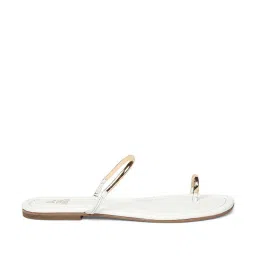 Tao Paris Women's Saylina White Toe Ring Sandals image 3