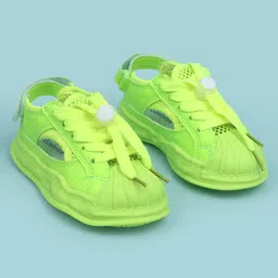 Babyoye Solid Colour Casual Shoes With Lace Up Closure - Green image 2