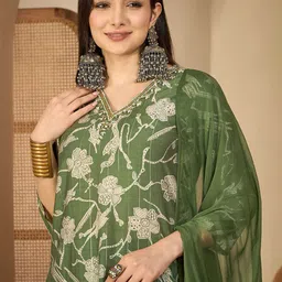 Sangria Ethnic Motifs Printed Beads & Stones Straight Kurta With Trousers & Dupatta image 5