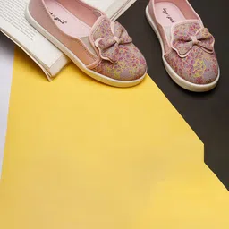 BOYZ N GALZ Girls Printed PU Slip-On Sneakers-picture-42