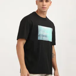 Calvin Klein Jeans Men Colourblocked Pockets T-shirt image 1