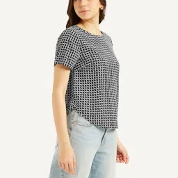 Levi's Black Regular Fit Checked Top image 3