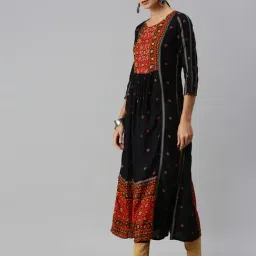 SHOWOFFFF Black Cotton Printed Calf Length Straight Kurta image 3