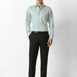Van Heusen Spread Collar Pure Cotton Formal Shirt image 4