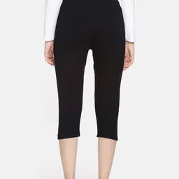 Espresso Women Pack of 2 Grey & Black Solid Capris ESP-4000-CAPRI-2-GMB image 5