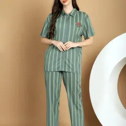 Kanvin Green Cotton Printed Shirt Pyjamas Set-picture-12