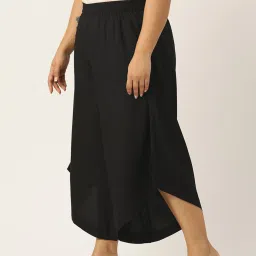 theRebelinme Black Relaxed Fit High Rise Plus Size Culottes image 3