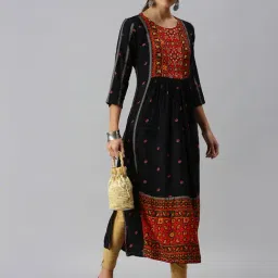 SHOWOFFFF Black Cotton Printed Calf Length Straight Kurta image 4
