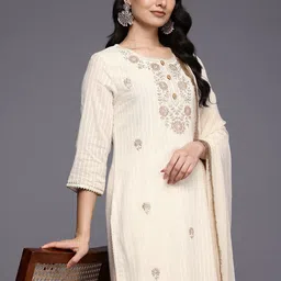 Varanga Floral Embroidered Zari Kurta With Palazzos & Dupatta-image-56