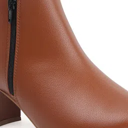 The Roadster Lifestyle Co. Women Textured Round Toe Block-Heeled Zipper Casual Boots image 2