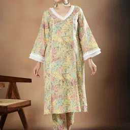 STYLEBAAZI Women Floral Printed Regular Pure Cotton Kurta with Trousers-picture-14