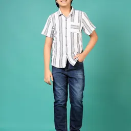 V-Mart Boys Low Distress Light Fade Jeans image 3