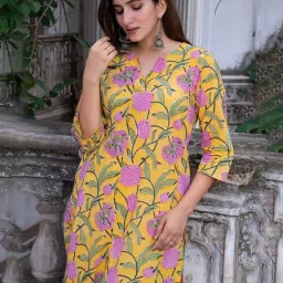 Eeshva India Mango Yellow Floral Hand Blocked Kurta In Cotton image 3