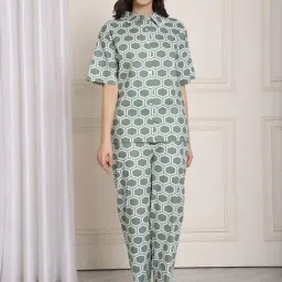 Kanvin Green Cotton Printed Shirt Pyjamas Set-image-2