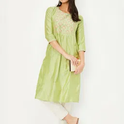 max Floral Yoke Design Thread Work Straight Kurta image 4