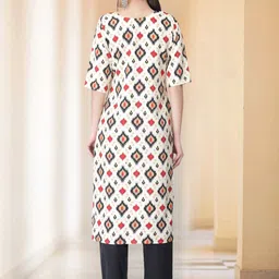 7Threads Women Printed Regular Kurta with Trousers image 4