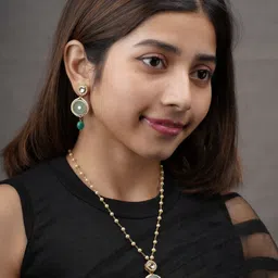 AARSEE OFFICIAL Anti-Tarnish 22KT Gold-Plated Luminous Jade Kundan Set image 4