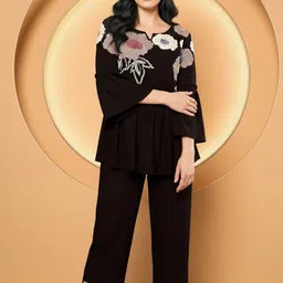 ZUMMER Embellished Round Neck Tunic With Trouser image 5