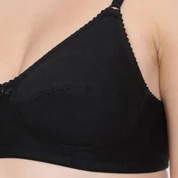 Clovia Black Solid Non-Wired Non Padded Everyday Bra BR0227A1332B image 4