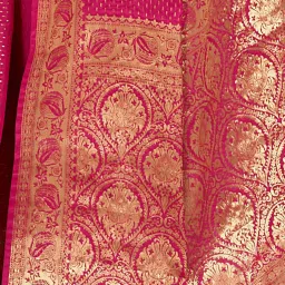 Satrani Rani Pink Woven Saree With Unstitched Blouse image 4