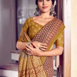 Satrani Brown & Cream Pure Cotton Printed Saree With Unstitched Blouse image 4