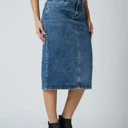 Globus Women Med Blue Stretchable Solid Mid-Rise Back Slit Midi Pencil Skirt image 4