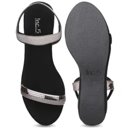 Inc.5 Women's Pewter Ankle Strap Wedges image 4