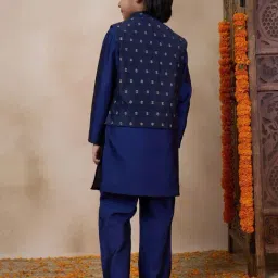 PSPeaches Kids Blue Boys Mandarin Collar Straight Kurta & Pyjamas With Nehru Jacket image 2