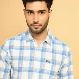 Wrangler White & Blue Regular Fit Check Cotton Shirt image 4