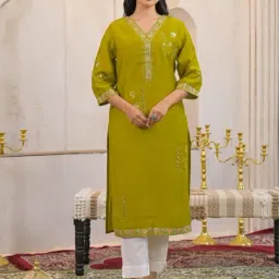 Autumnlane Green Ivy Slime Embroidered Relaxed Fit Kurti-picture-11