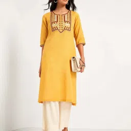 Rangmanch by Pantaloons Yellow Embroidered Kurta image 4