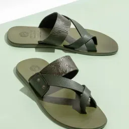 Privo by Inc.5 Men's Green Toe Ring Sandals-picture-16