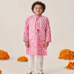 PSPeaches Kids Pink Boys Floral Printed Regular Kurta With Pyjamas image 3