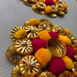 Sellplus Gold-Toned & Red Set of 2 Candle Holder image 5