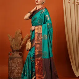 VILLAGIUS Woven Design Zari Pure Silk Banarasi Saree image 2