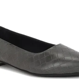 Van Heusen Women's Black Casual Pumps image 4