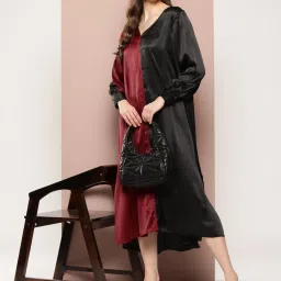 Qurvii Maroon & Black Color-Block Shirt Dress image 4