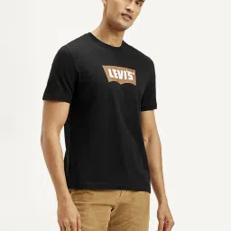 Levi's Black Cotton Regular Fit Logo Printed T-Shirt image 4