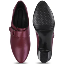 The White Pole Women's Maroon Casual Pumps image 4