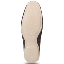 Walkway Men's Brown Derby Shoes image 4