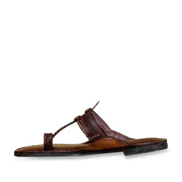 Kalapuri Women's Brown Kolhapuri Sandals image 4
