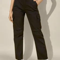 The Roadster Lifestyle Co Pack of 2 Straight Fit Cargo Pants with Multiple Pockets-picture-19