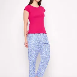 Clovia Pink & Blue Printed T-Shirt Pyjamas Set image 4