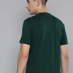 HERE&NOW Men Green Solid T-shirt image 4