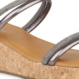 Inc.5 Women's Pewter Casual Wedges image 4