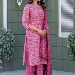 HERE&NOW Women Floral Printed Regular Kurta with Trousers & With Dupatta image 4