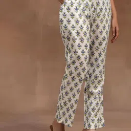 Libas Floral Printed Regular Pure Cotton Straight Kurta with Trousers & Dupatta image 4