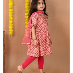 Kinder Kids Cotton Half Sleeves Floral Motif Printed & Gota Lace Embellished Kurta Leggings With Dupatta - Pink image 4