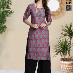 HERE&NOW Selection Of 3 Geometric Printed Round Neck Straight Kurtas-picture-12