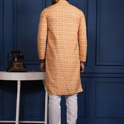 DEVOILER Men Embellished Sequinned Kurta image 2